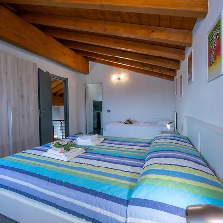 Laura Private Pool And Garden - Happy Vila *