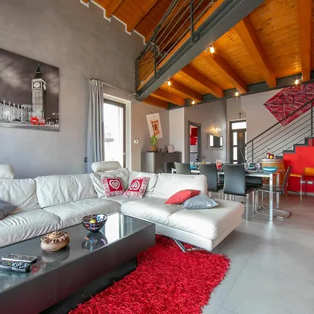 Laura Private Pool And Garden - Happy